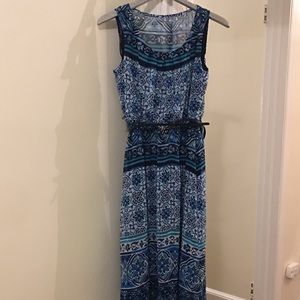 NWOT! Beautiful high-low hem dress. Size Medium